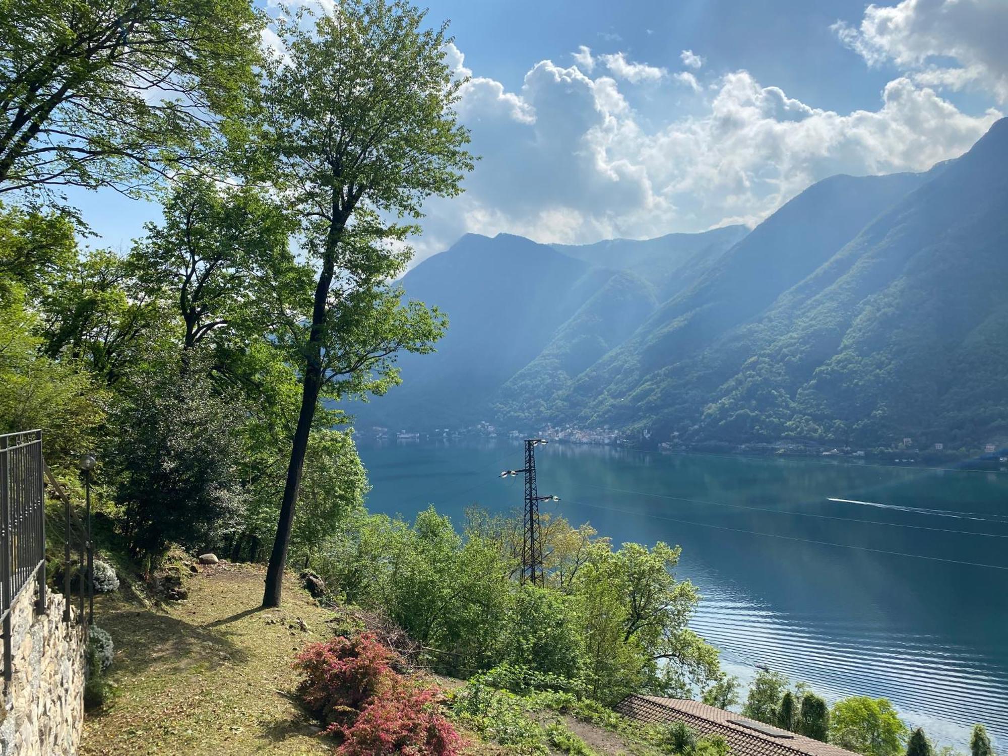 Tra Lago E Montagna Baita La Morena Nesso Bagian luar foto