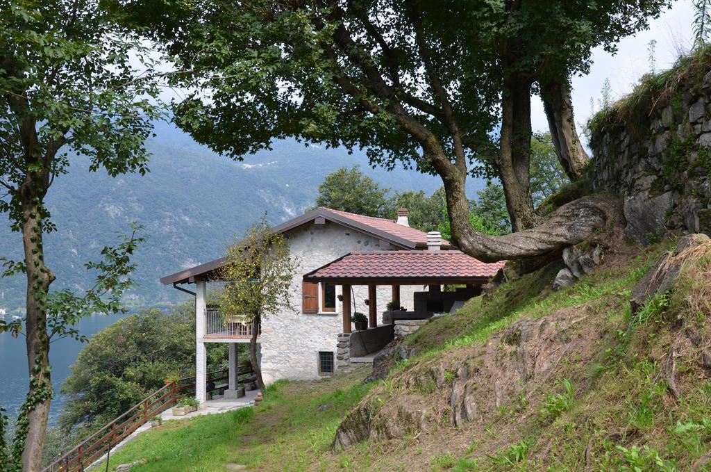Tra Lago E Montagna Baita La Morena Nesso Bagian luar foto